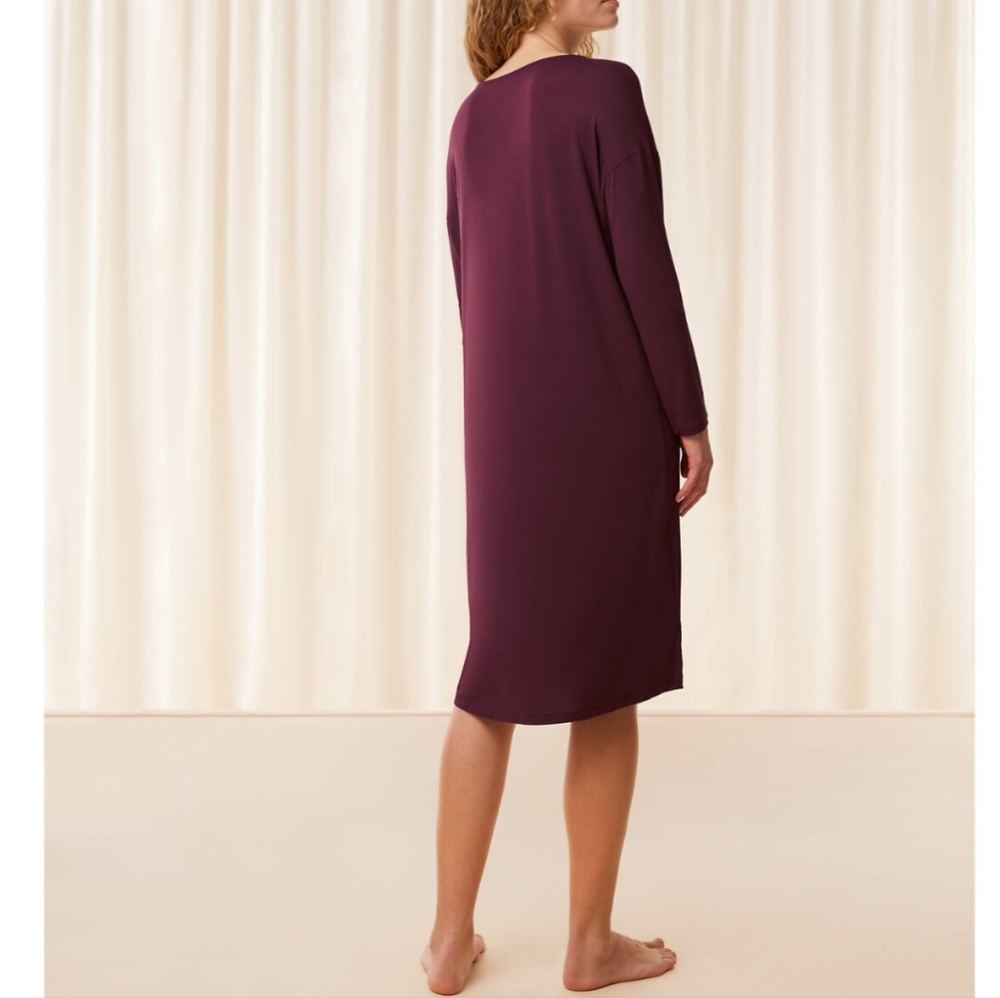 Cloth & Stone V neck Midi Dress